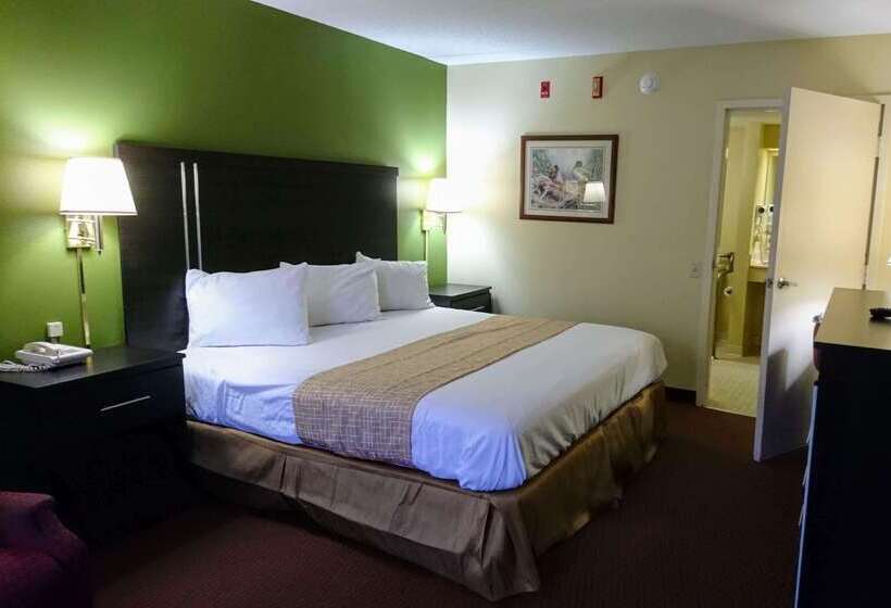 هتل Travelodge By Wyndham Knoxville East