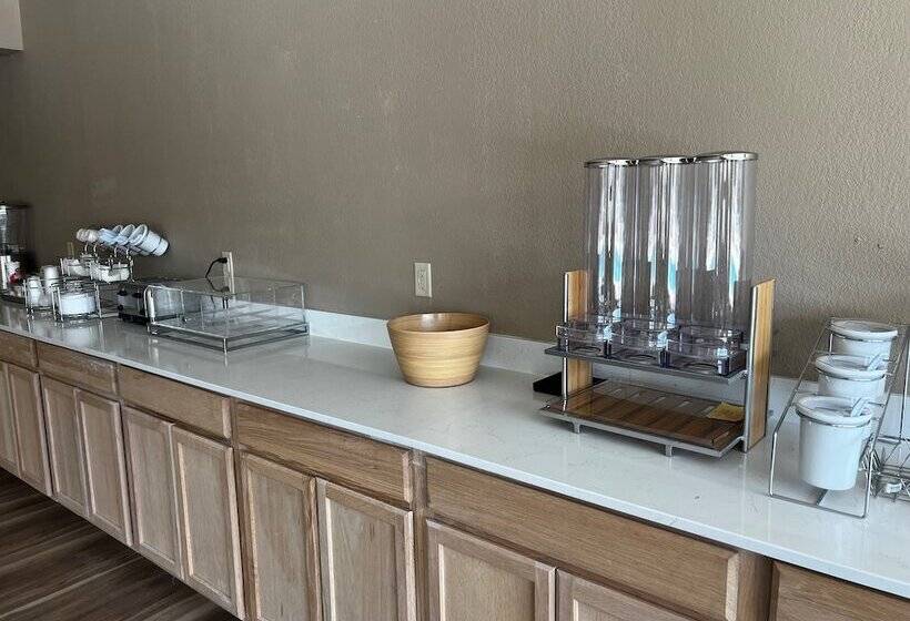 בית מלון כפרי Wingate By Wyndham College Station Tx