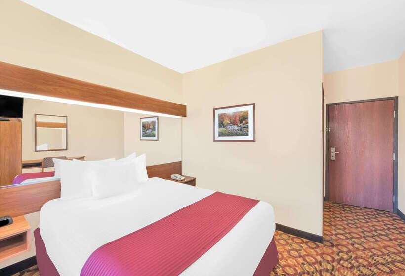 Microtel Inn & Suites By Wyndham Aransas Pass/corpus Christi