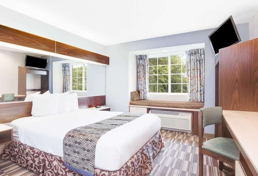 Microtel Inn & Suites Columbus North