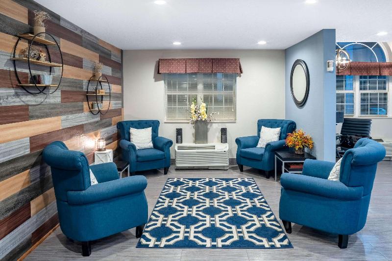 Microtel Inn & Suites Columbus North