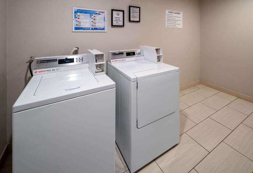 Microtel Inn & Suites By Wyndham Tracy