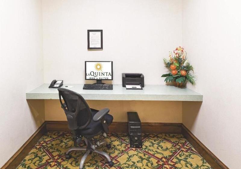 Motel 6   Bartlesville, Ok