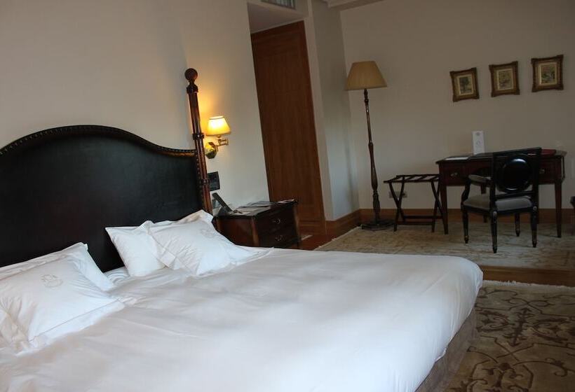 Pazo Los Escudos Hotel Spa & Resort