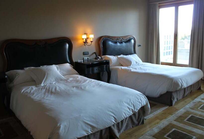 Pazo Los Escudos Hotel Spa & Resort