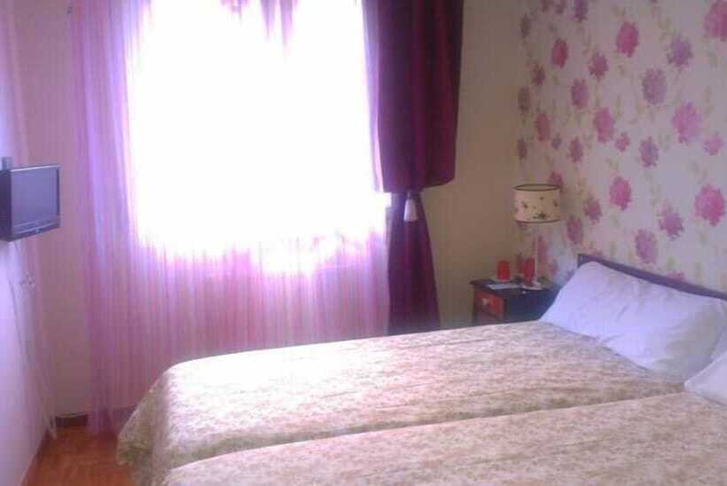 پانسیون Alojamientos Olga