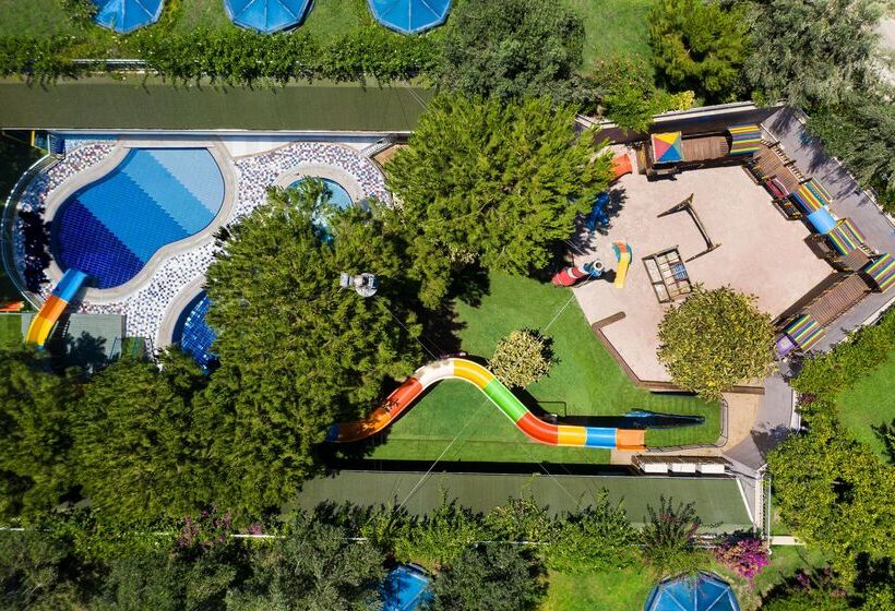 Susesi Luxury Resort