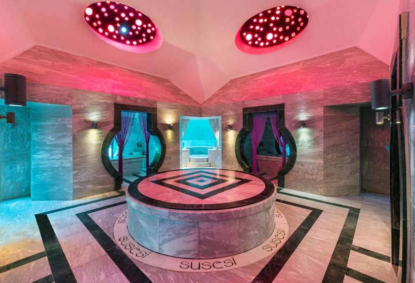 Susesi Luxury Resort