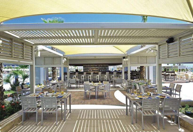 Susesi Luxury Resort