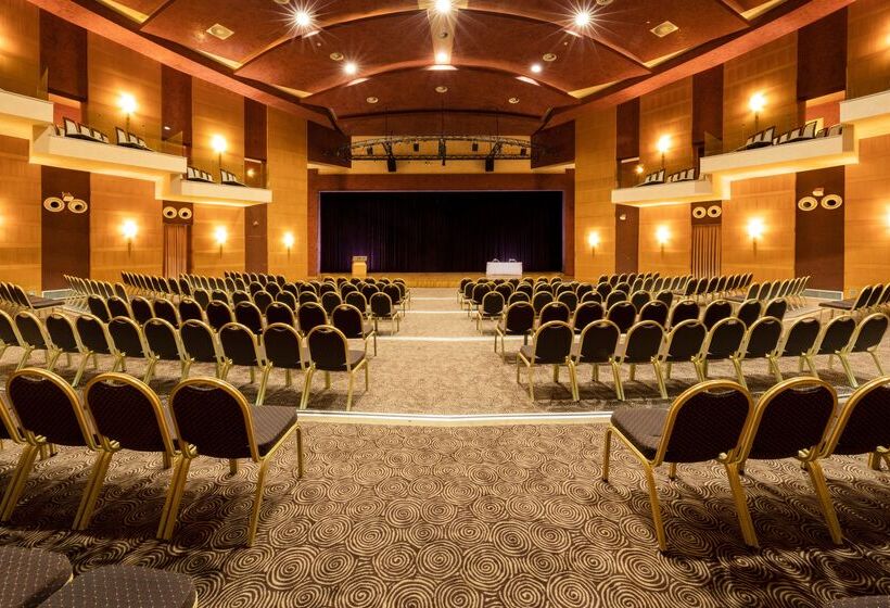 Susesi Luxury Resort