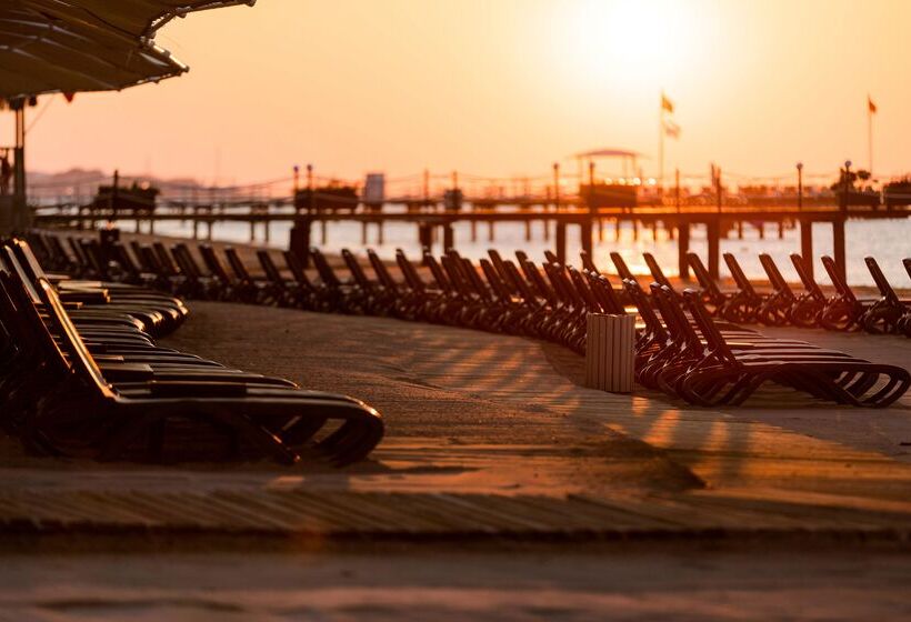 Susesi Luxury Resort