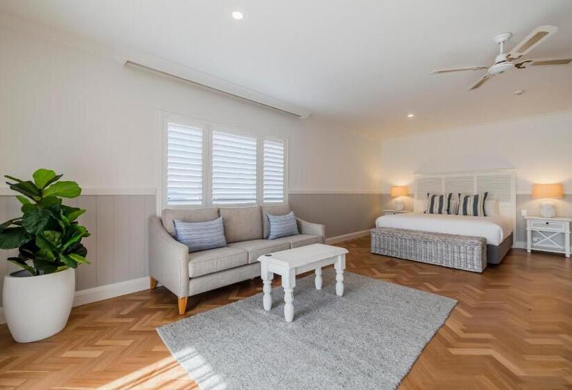 The Quarters, Ascend Hotel Collection