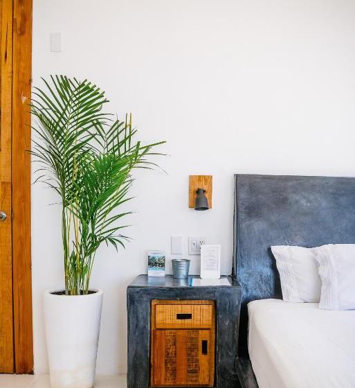 Villas La Mar   Adults 15 Plus