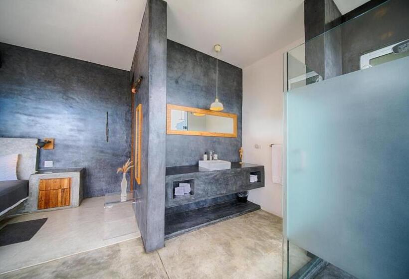 Villas La Mar   Adults 15 Plus