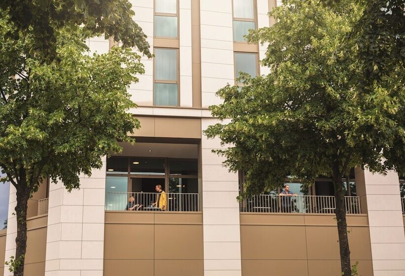 ホテル Holiday Inn   The Niu Tab Dusseldorf Main Station, An Ihg