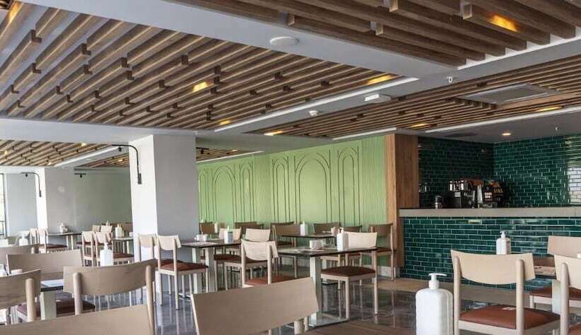 ホテル Side Square