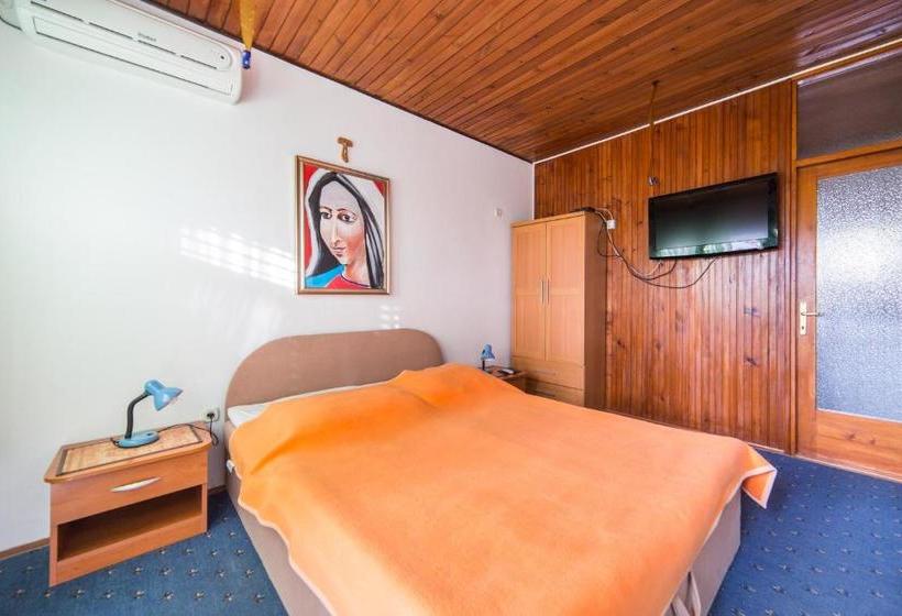 Apartamentos Baska Voda