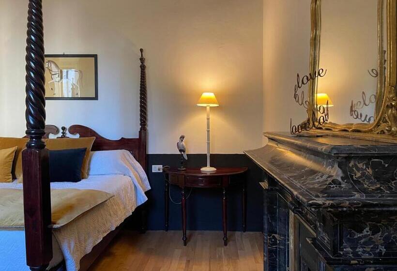 تختخواب و صبحانه Residenza Dei Pucci