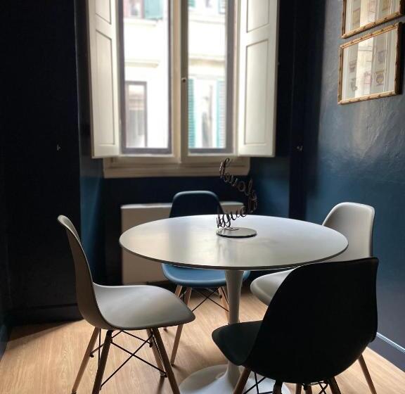 تختخواب و صبحانه Residenza Dei Pucci