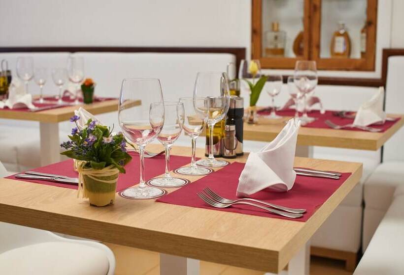 Хостел Colonial