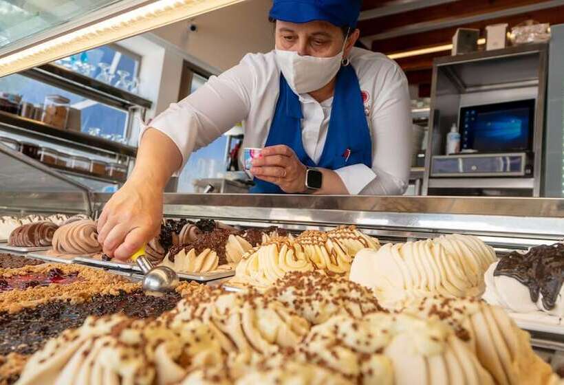 Хостел Colonial