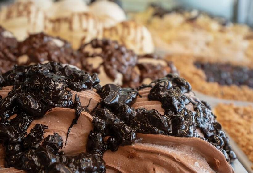 Хостел Colonial