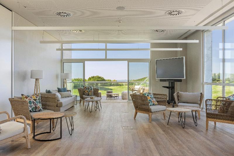 Crowne Plaza Caparica Lisbon