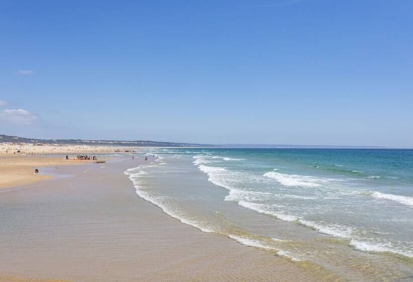 Crowne Plaza Caparica Lisbon