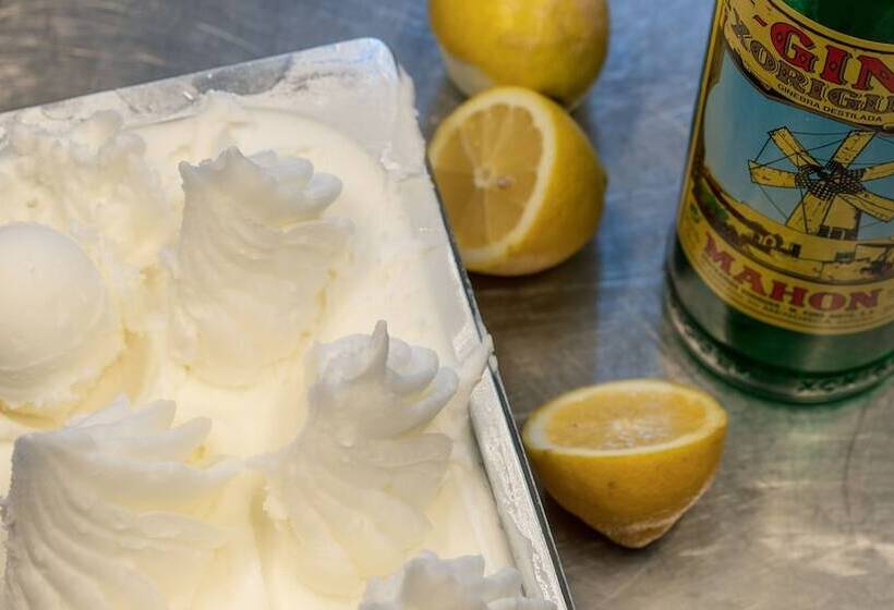 Хостел Colonial