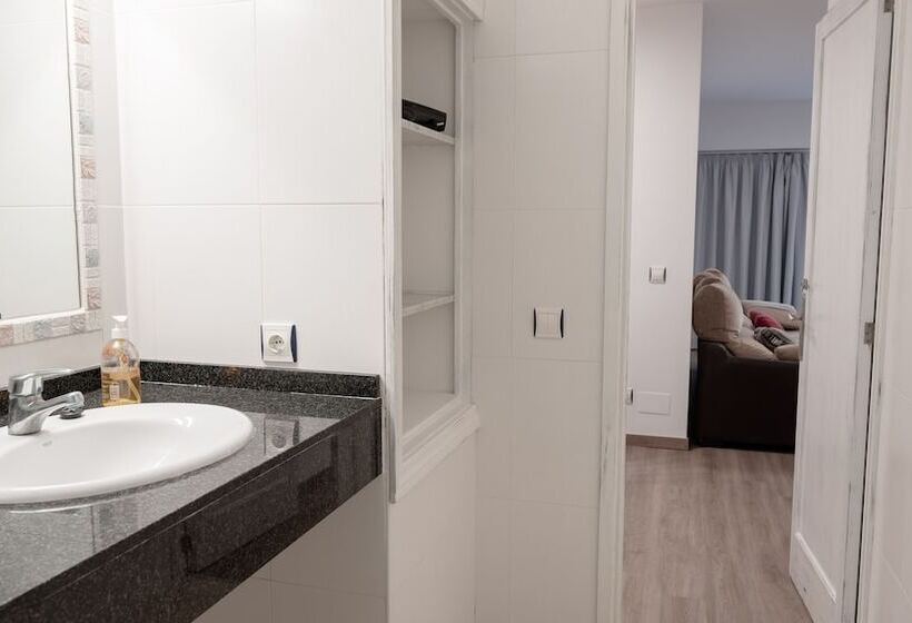 Хостел Colonial