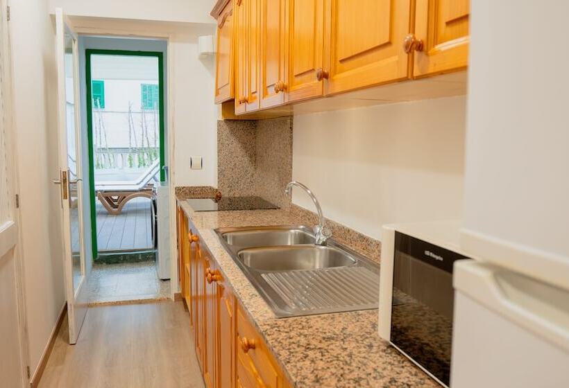 Хостел Colonial