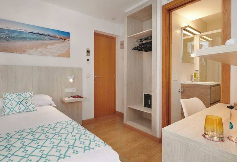 Хостел Colonial