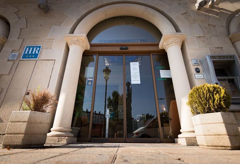 هتل Abadia Burgos Camino Santiago