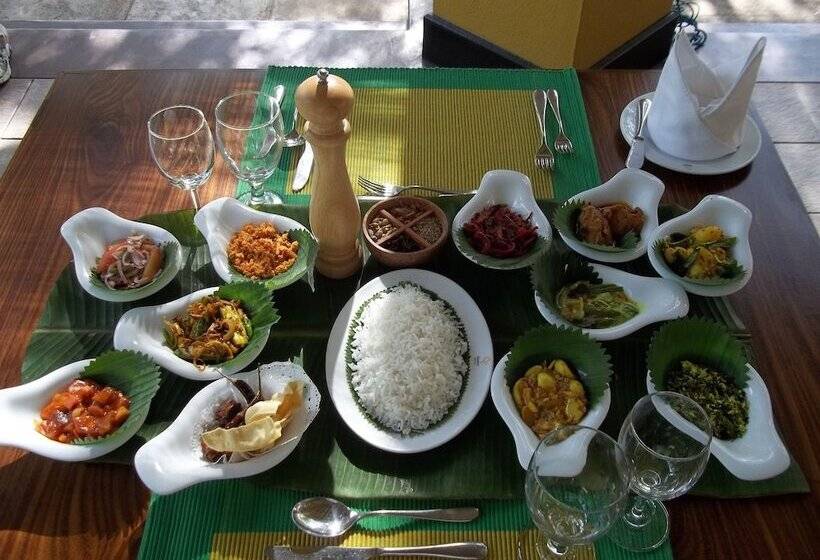 Отель Amaya Lake Dambulla