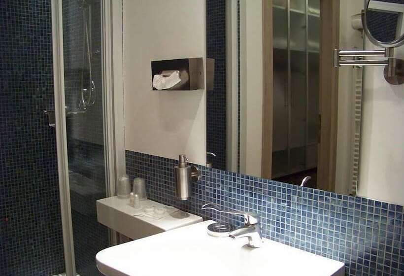 בית מלון כפרי Angi