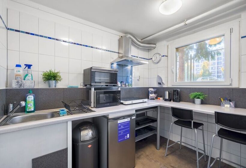 호텔 a&o Dresden Hauptbahnhof