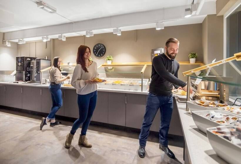 호텔 a&o Dresden Hauptbahnhof