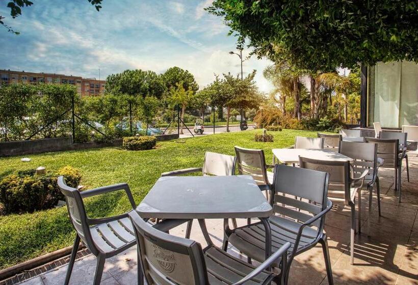 فندق Azz Valencia Táctica