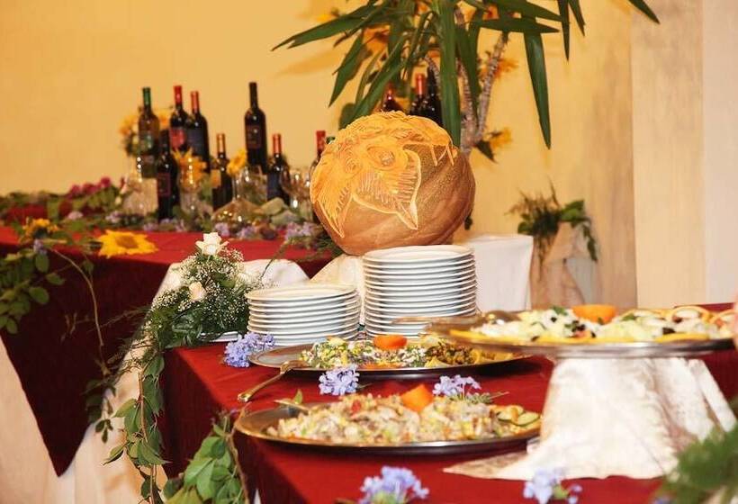 בית מלון כפרי Baia Delle Sirene Beach Resort