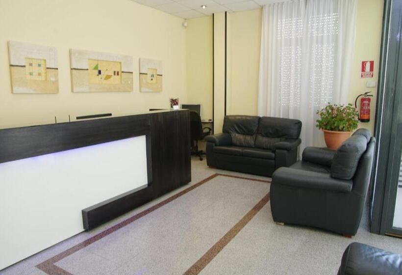 호텔 Barajas Plaza