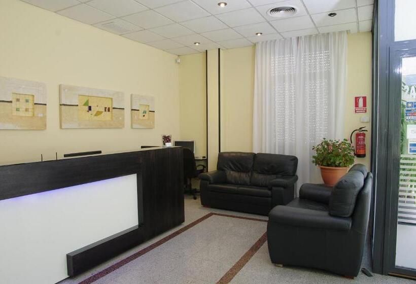 호텔 Barajas Plaza