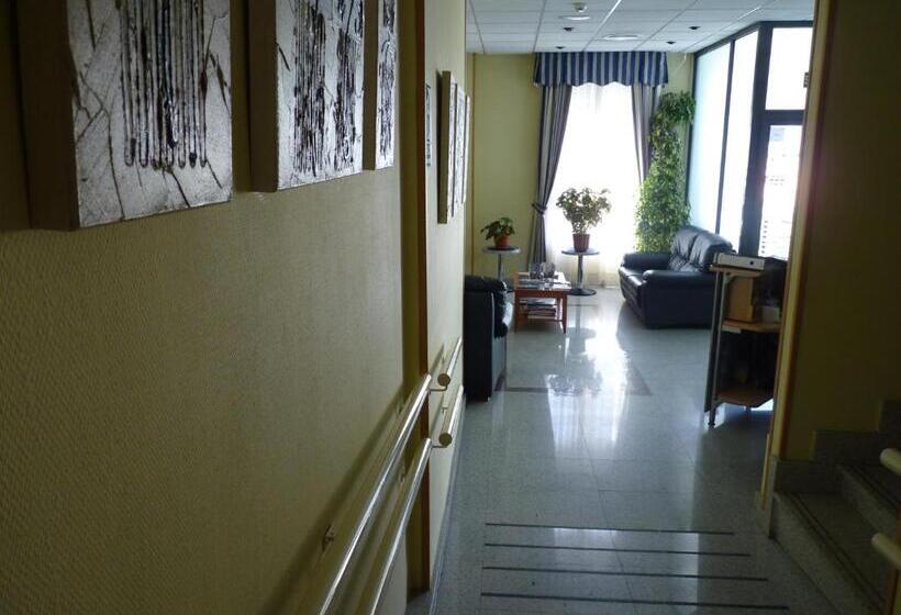 호텔 Barajas Plaza