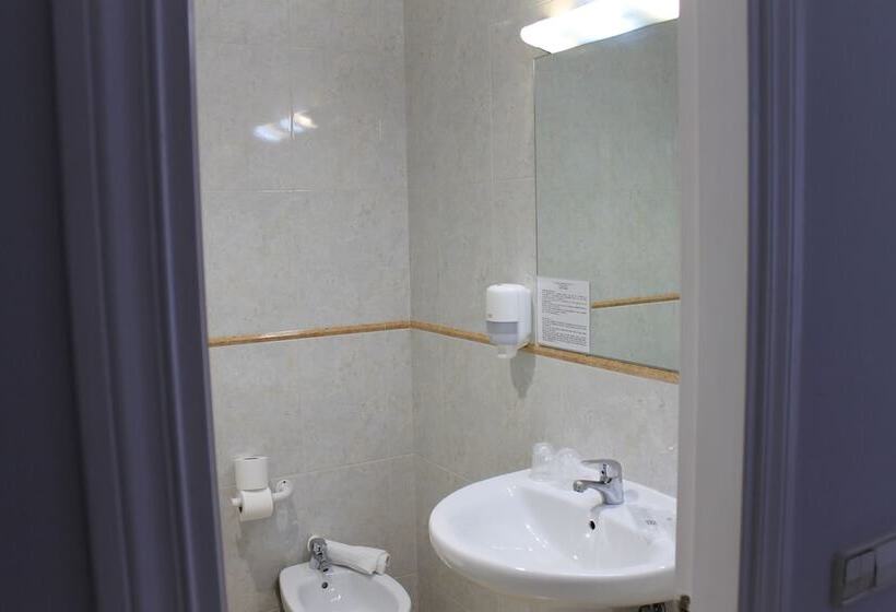 호텔 Barajas Plaza