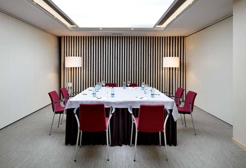 호텔 Barcelo  Oviedo Cervantes