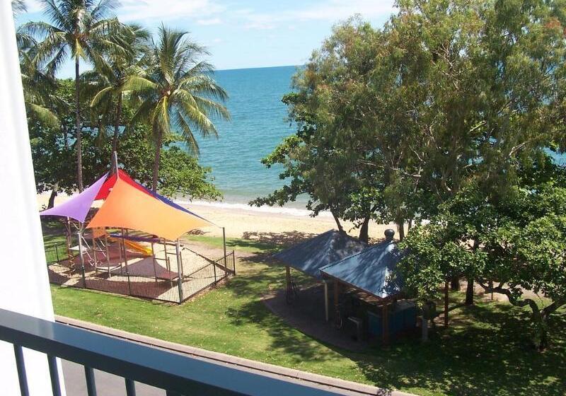 酒店 Beachfront Apartments On Trinity Beach