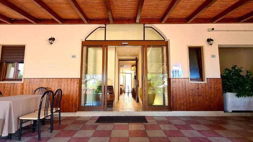 בית מלון כפרי Bed And Breakfast La Terrazza