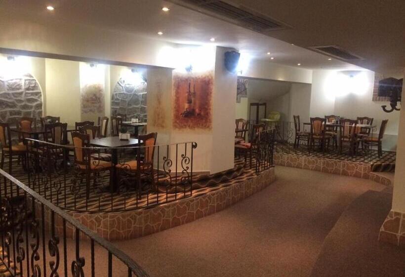 Family Hotel Chiplakoff