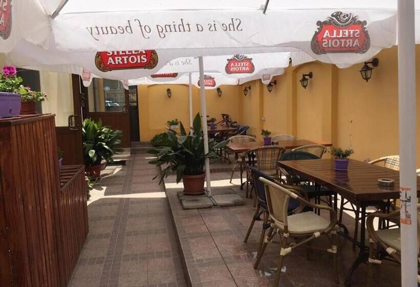 Family Hotel Chiplakoff