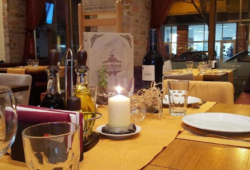 Family Hotel Chiplakoff