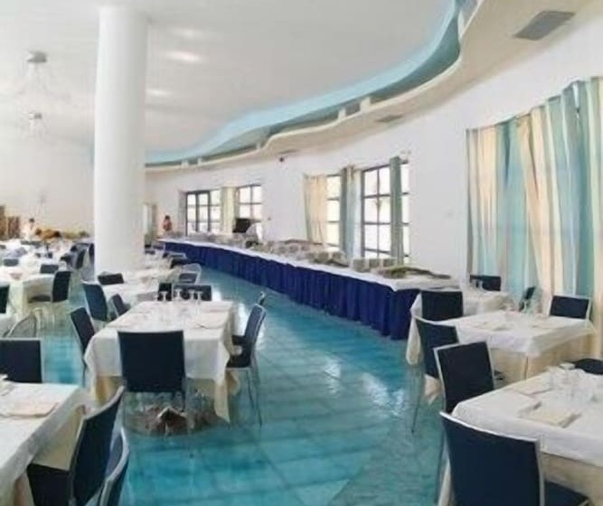 호텔 Club Cala Longa